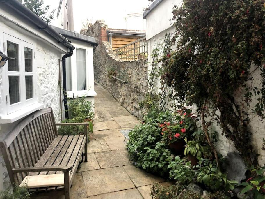 Lyme Clifftop Hideaway Lyme Regis Eksteriør bilde